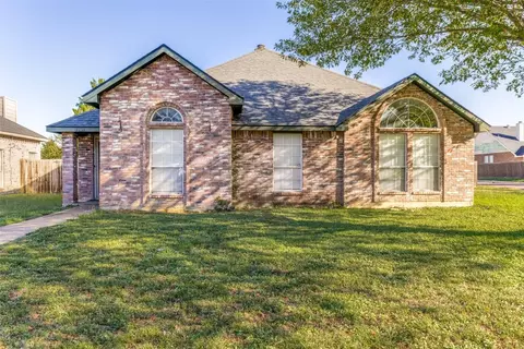 12501 Summer Hill Dr, Balch Springs, TX 75180