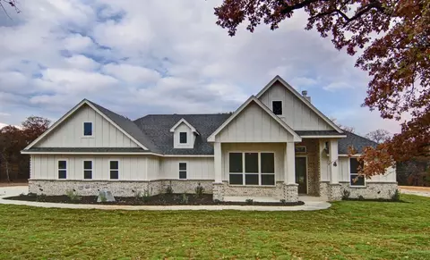 1037 Llano Way, Poolville, TX 76487
