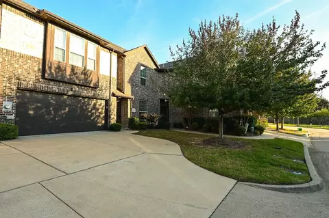 5072 Italia Ln, Grand Prairie, TX 75052