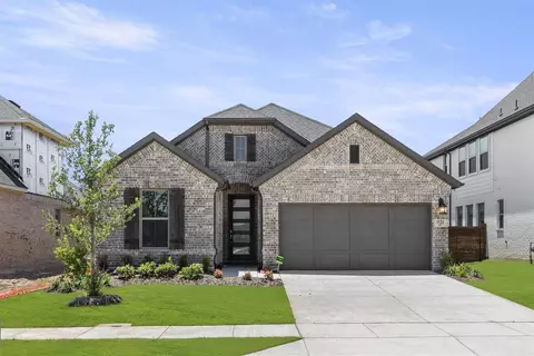 921 Heritage Trl, Argyle, TX 76226