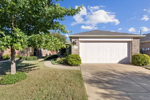 2638 Honeybee Ln, Frisco, TX 75036