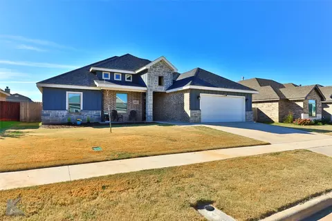 365 Blue Lake Dr, Abilene, TX 79602