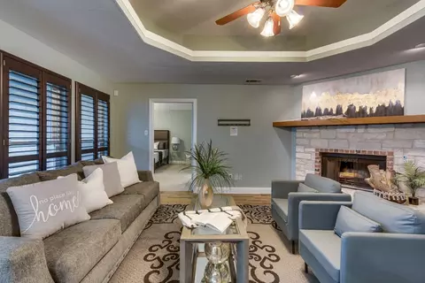 2820 Timber Rock Ln, Midlothian, TX 76065