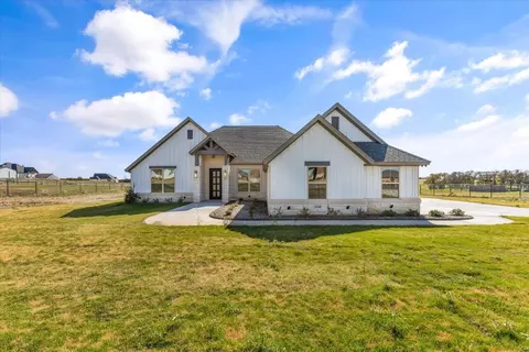 1040 Elevation Trl, Weatherford, TX 76087