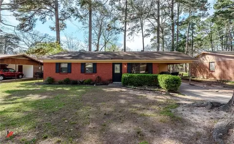 9428 Boxwood Dr, Shreveport, LA 71118