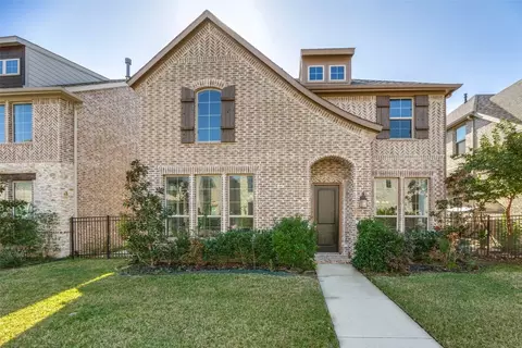 456 Renaissance Ln, Irving, TX 75060