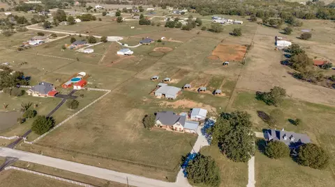 232 County Road 3470, Paradise, TX 76073