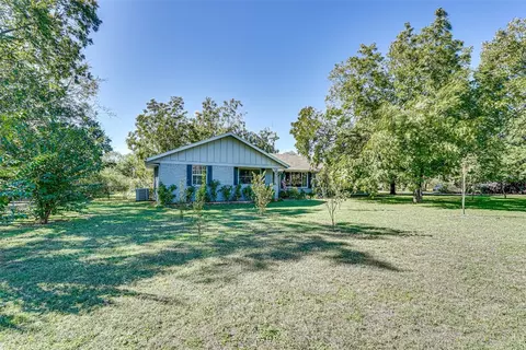 401 S Nash St, Garrett, TX 75119