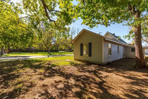 100 E Division, Pilot Point, TX 76258 photo 18