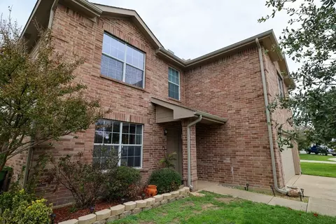 1618 Palomino Ln, Krum, TX 76249
