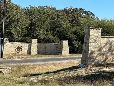 1024 Forest Glen Rd, Weatherford, TX 76087