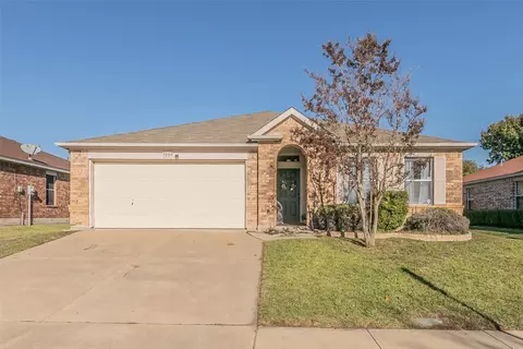7009 Baybridge Dr, Arlington, TX 76002