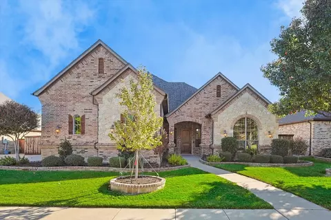 8104 Long Trail Dr, North Richland Hills, TX 76182