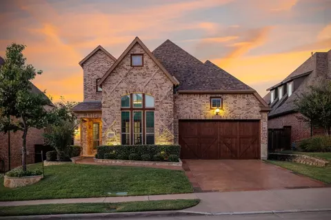 2029 N Hill Dr, Irving, TX 75038