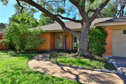 910 Harwell St, Abilene, TX 79601