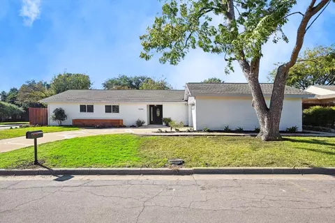 15546 Earlport Cir, Dallas, TX 75248