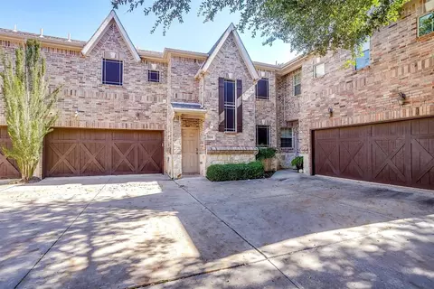 5008 Italia Ln, Grand Prairie, TX 75052