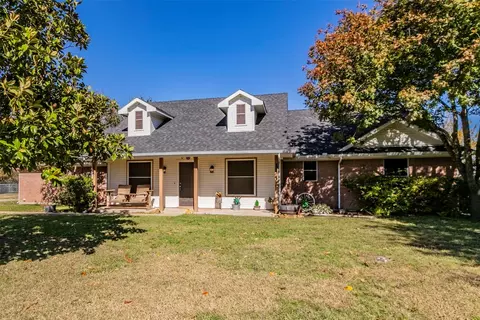 515 Becky Ln, Waxahachie, TX 75165