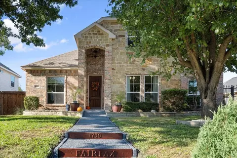 1709 Fairfax Dr, Mansfield, TX 76063