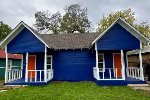 1015 E Cannon St, Fort Worth, TX 76104