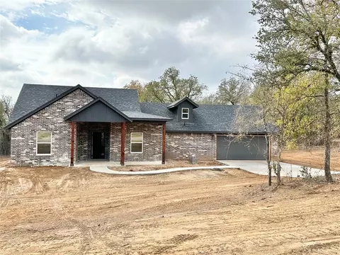 113 Monarch Ln, Poolville, TX 76487