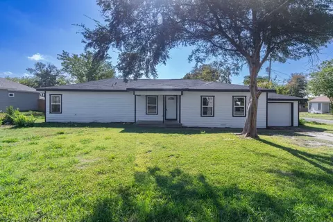 3809 Cornelia St, Greenville, TX 75401