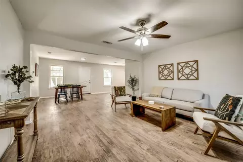 7428 Deaver Dr, North Richland Hills, TX 76180