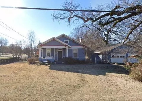 2707 Bonham St, Paris, TX 75460