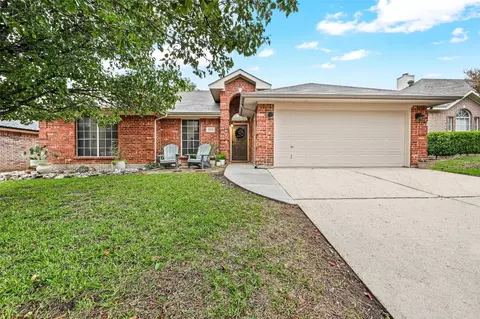 3733 Staghorn Cir N, Fort Worth, TX 76137