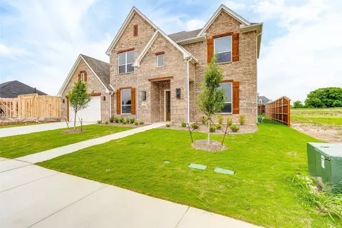 Exterior - 608 Bluff Pt, Haslet, TX 76052 photo 3 of 6