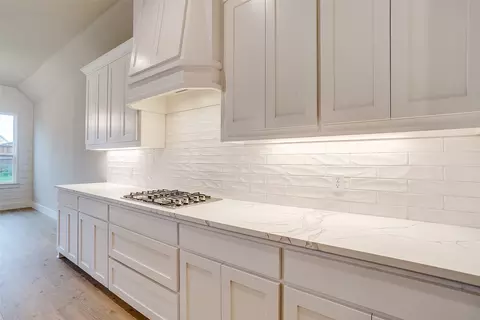 Kitchen - 608 Bluff Pt, Haslet, TX 76052 photo 5 of 5