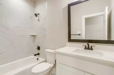 Bath - 608 Bluff Pt, Haslet, TX 76052 photo 5 of 5