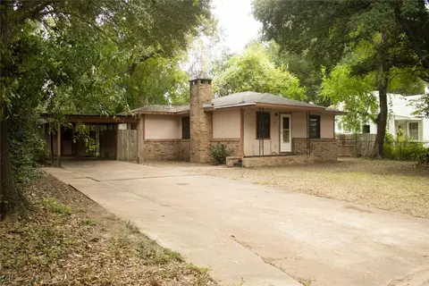 803 Lamar Ave, Crockett, TX 75835