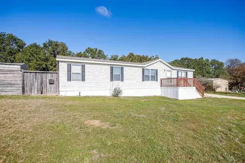 8409 Happy Trl, Alvarado, TX 76009