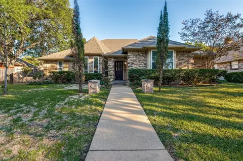 1416 Horton Dr, Cedar Hill, TX 75104