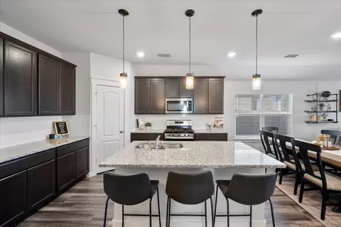 8828 Prairie Dawn Dr, Fort Worth, TX 76131
