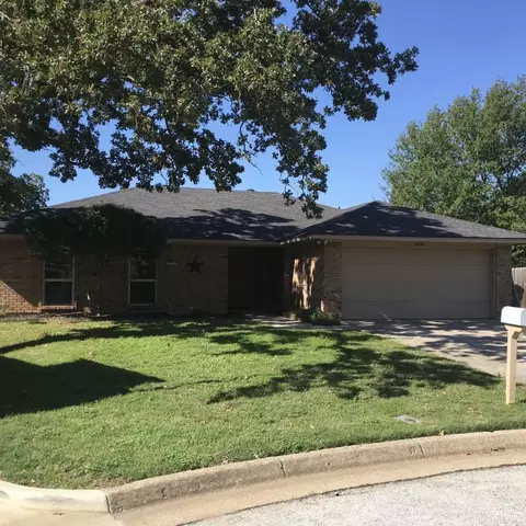 4008 Twin Creek Dr, Arlington, TX 76015