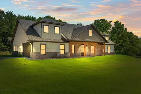 16243 Tulare Ln, Lindale, TX 75771
