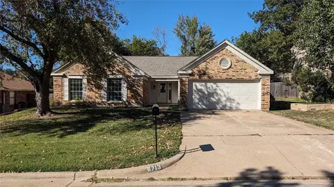 6713 Inwood Dr, North Richland Hills, TX 76182