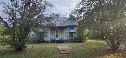 405 W Hopkins St, Mexia, TX 76667