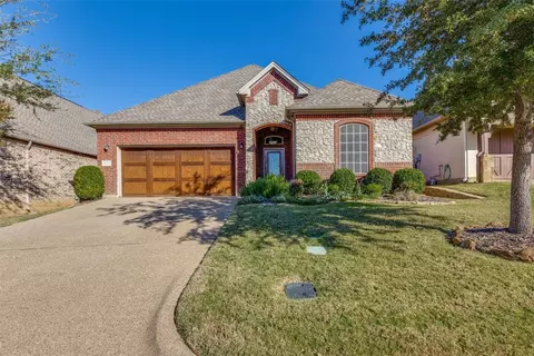 4811 Starmont Ln, Arlington, TX 76017