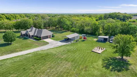 688 Harris Rd, Gunter, TX 75058