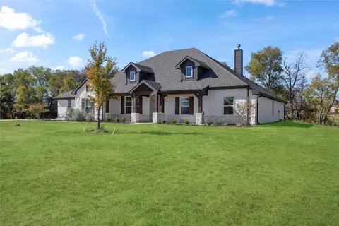 1005 Cedar Ct, Van Alstyne, TX 75495