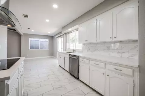 5914 Mark Ln, Rowlett, TX 75089 photo 12