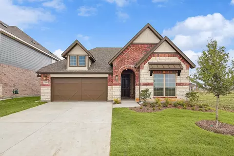 5040 Water Lily Ln, Crowley, TX 76036