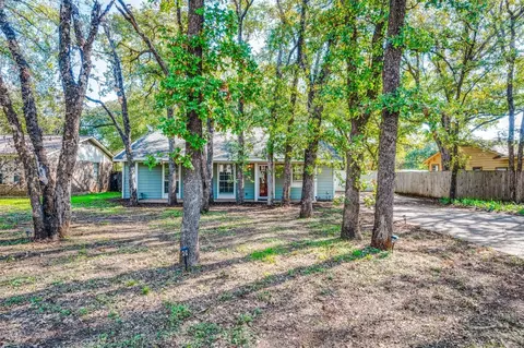 2321 Royce Dr, Arlington, TX 76016
