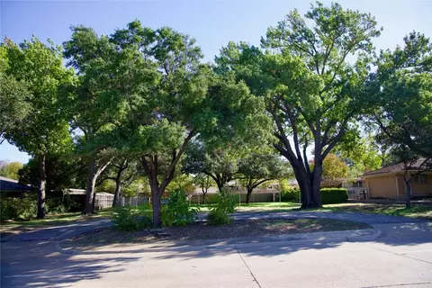 11232 Hillcrest Rd, Dallas, TX 75230