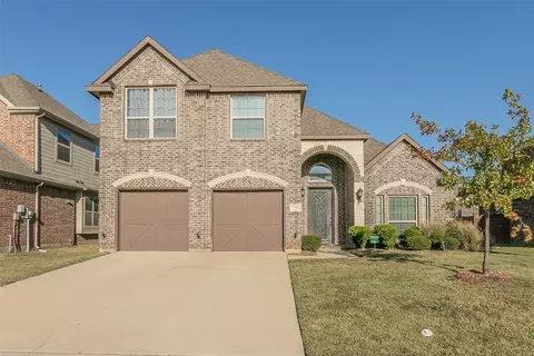 7136 Playa Paraiso Dr, Grand Prairie, TX 75054