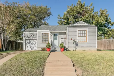 809 E Mulkey St, Fort Worth, TX 76104