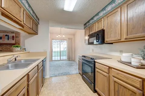 1712 Chittam Dr, Euless, TX 76039 photo 15